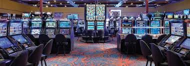 jili demo Live Casino Baccarat Table တွင် MMK ဖြင့် လောင်းကစားနေသောမြင်ကွင်း